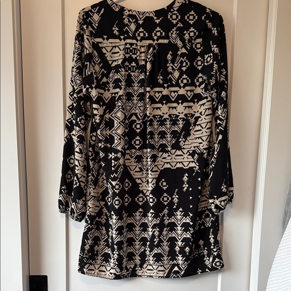 Sage Aztec Shift Dress - Picture 2 of 2